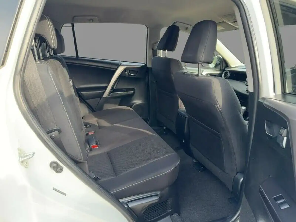 2016-toyota-rav4-25-vvt-i-business-edition-plus-e-cvt-big-10