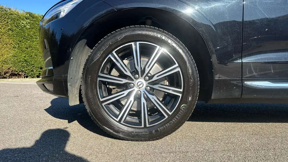 2019-volvo-xc60-20td-b5-inscription-big-24