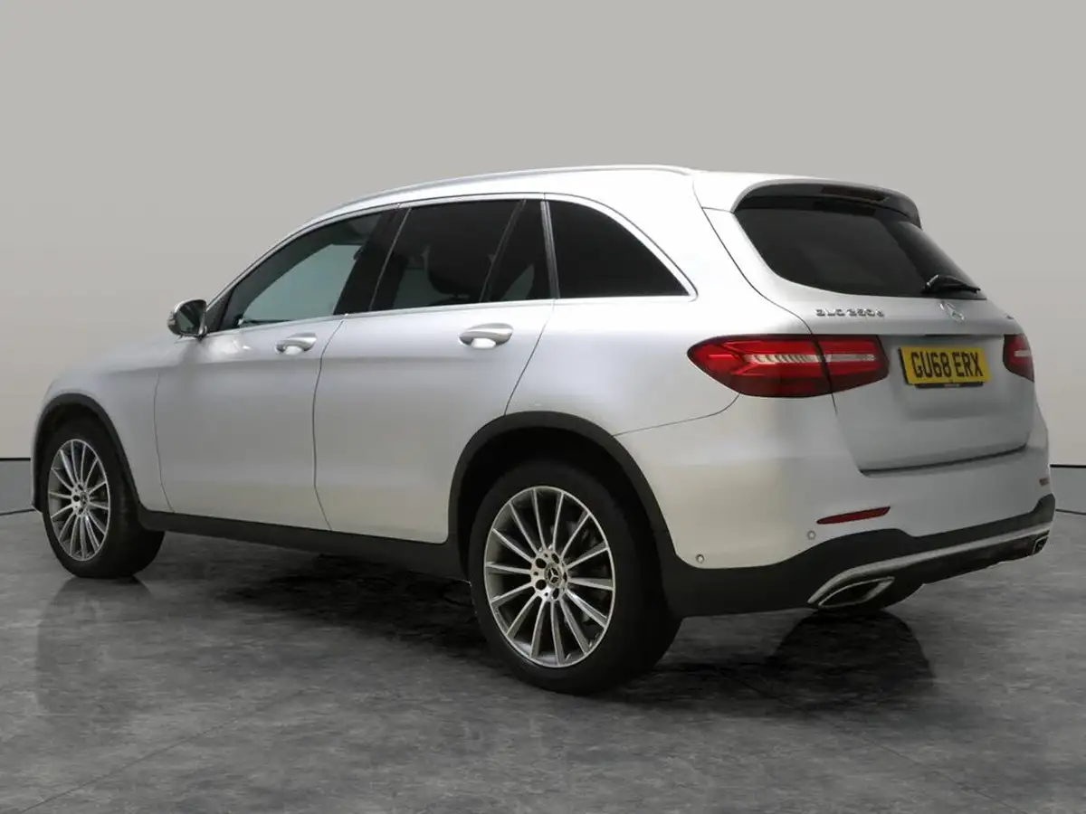 2018-mercedes-benz-glc-class-21d-glc250d-amg-line-ss-station-wagon-5d-big-9