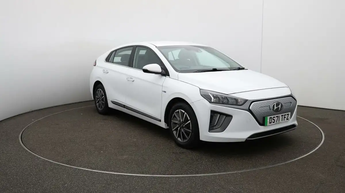 2022-hyundai-ioniq-e-premium-electric-big-38