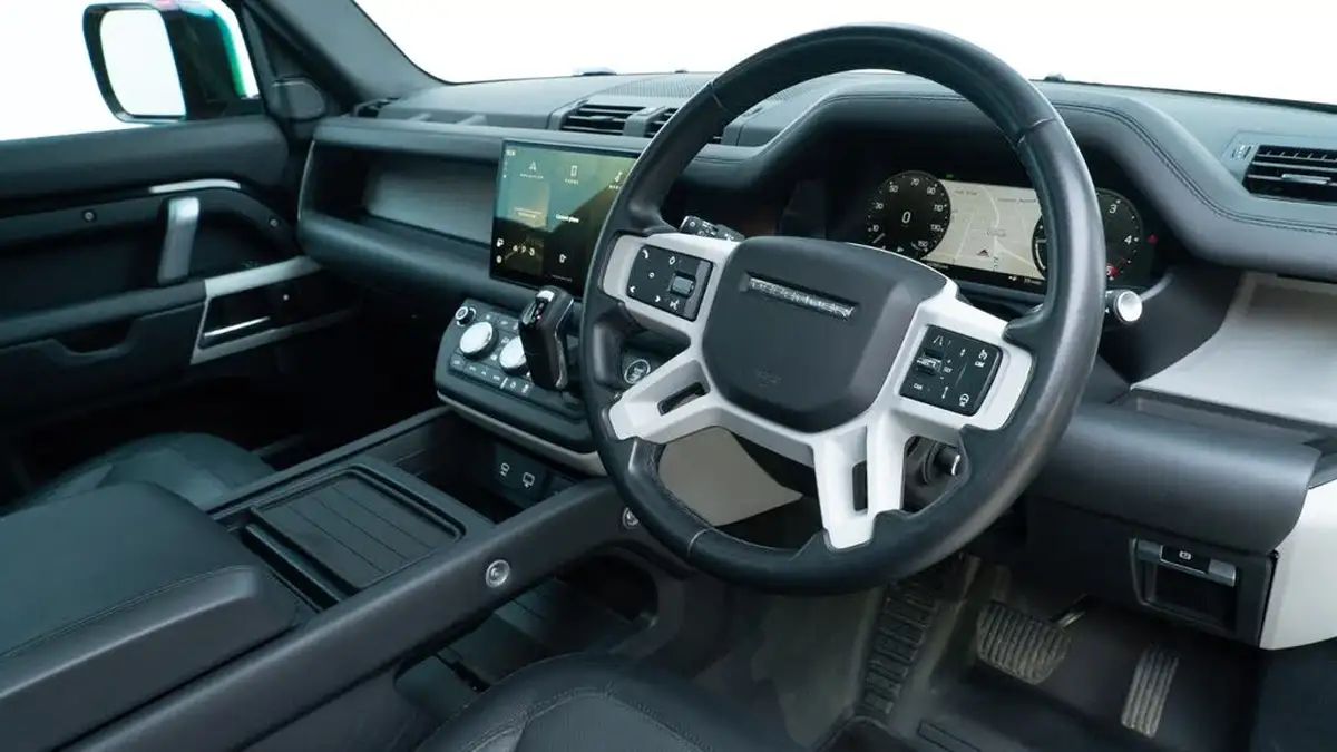 2023-land-rover-110-defender-30-d300-x-dynamic-hse-big-19