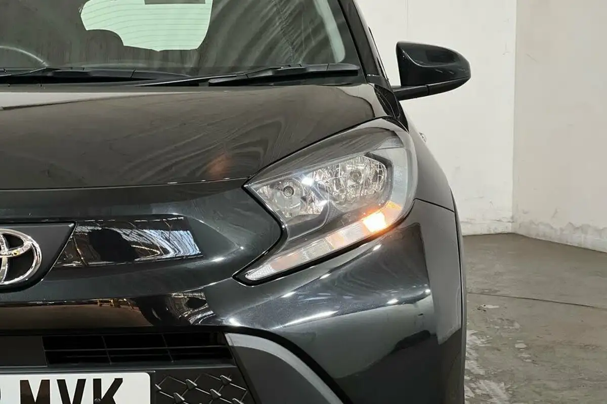 2023-toyota-aygo-x-10-vvt-i-pure-big-13