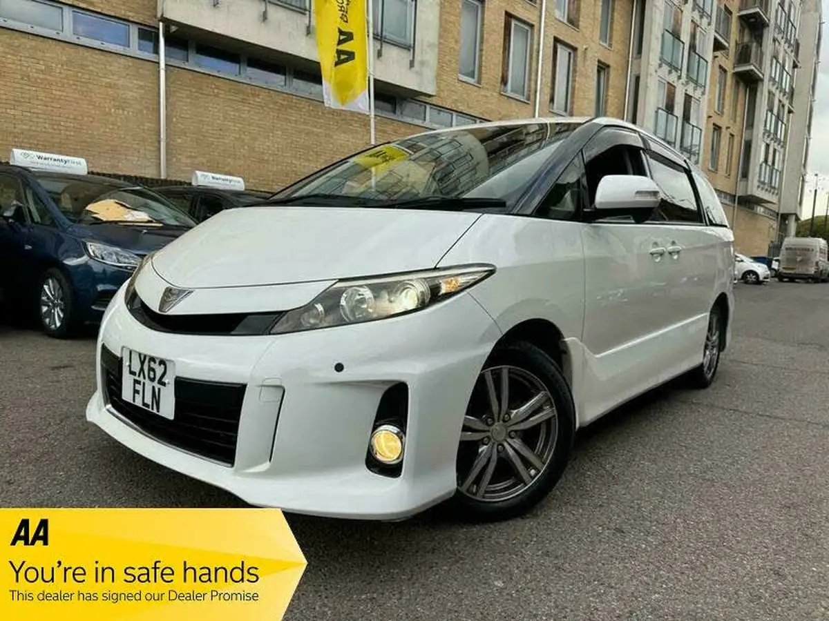 2012-toyota-estima-aeras-24-big-1