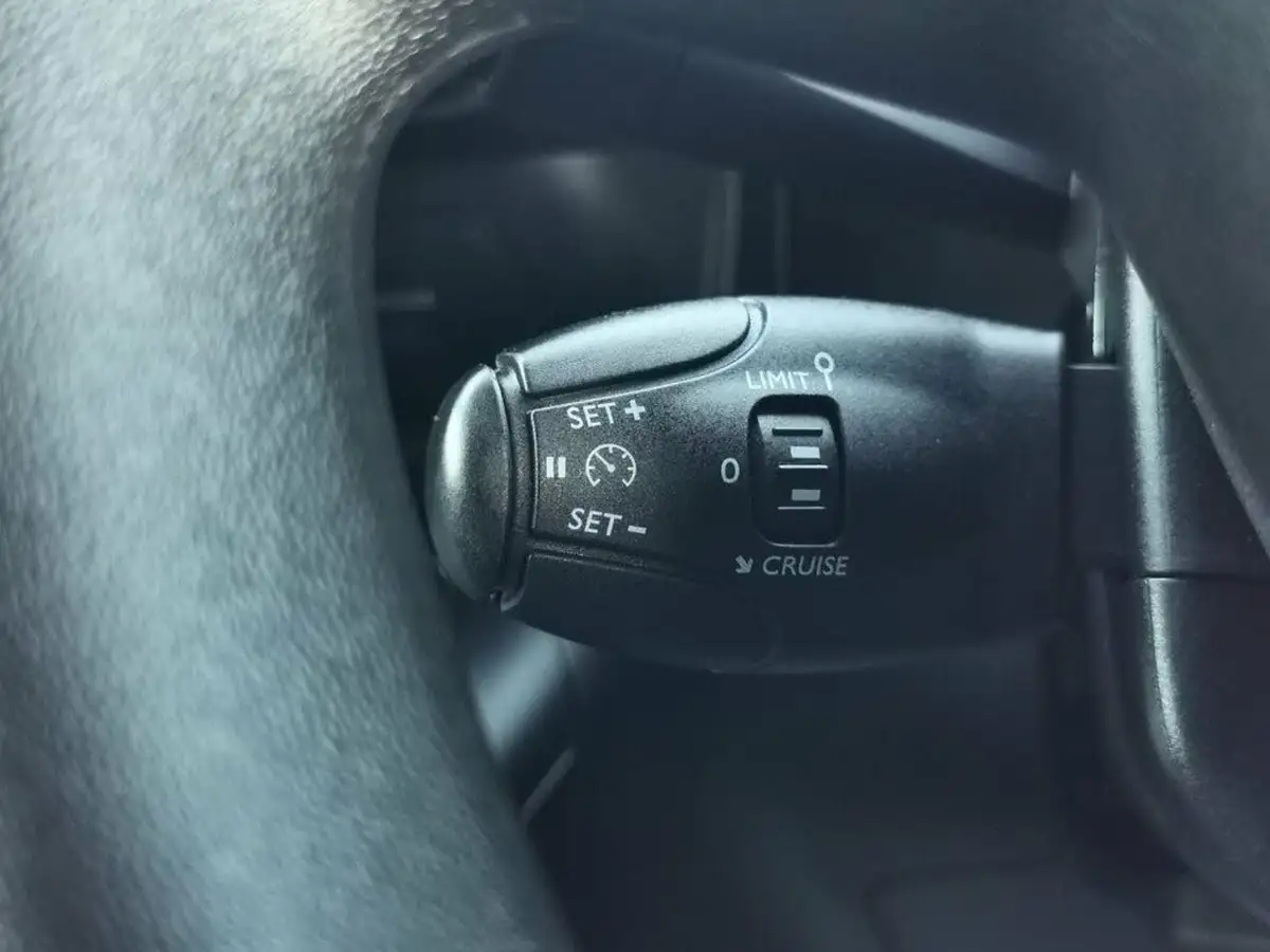2023-peugeot-partner-e-750-professional-premium-50kwh-big-17