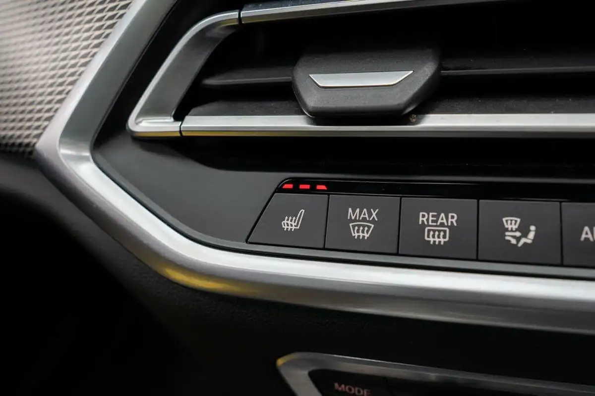 2020-bmw-x5-30-xdrive-45e-m-sport-big-23