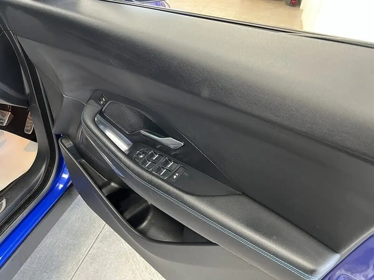 2018-jaguar-e-pace-20-i4d-r-dynamic-s-180ps-awd-auto-big-19