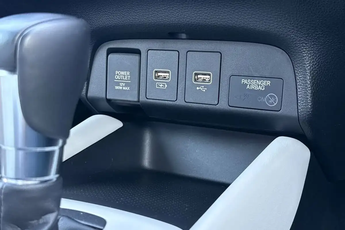 2022-honda-jazz-15-i-mmd-ex-107ps-big-33