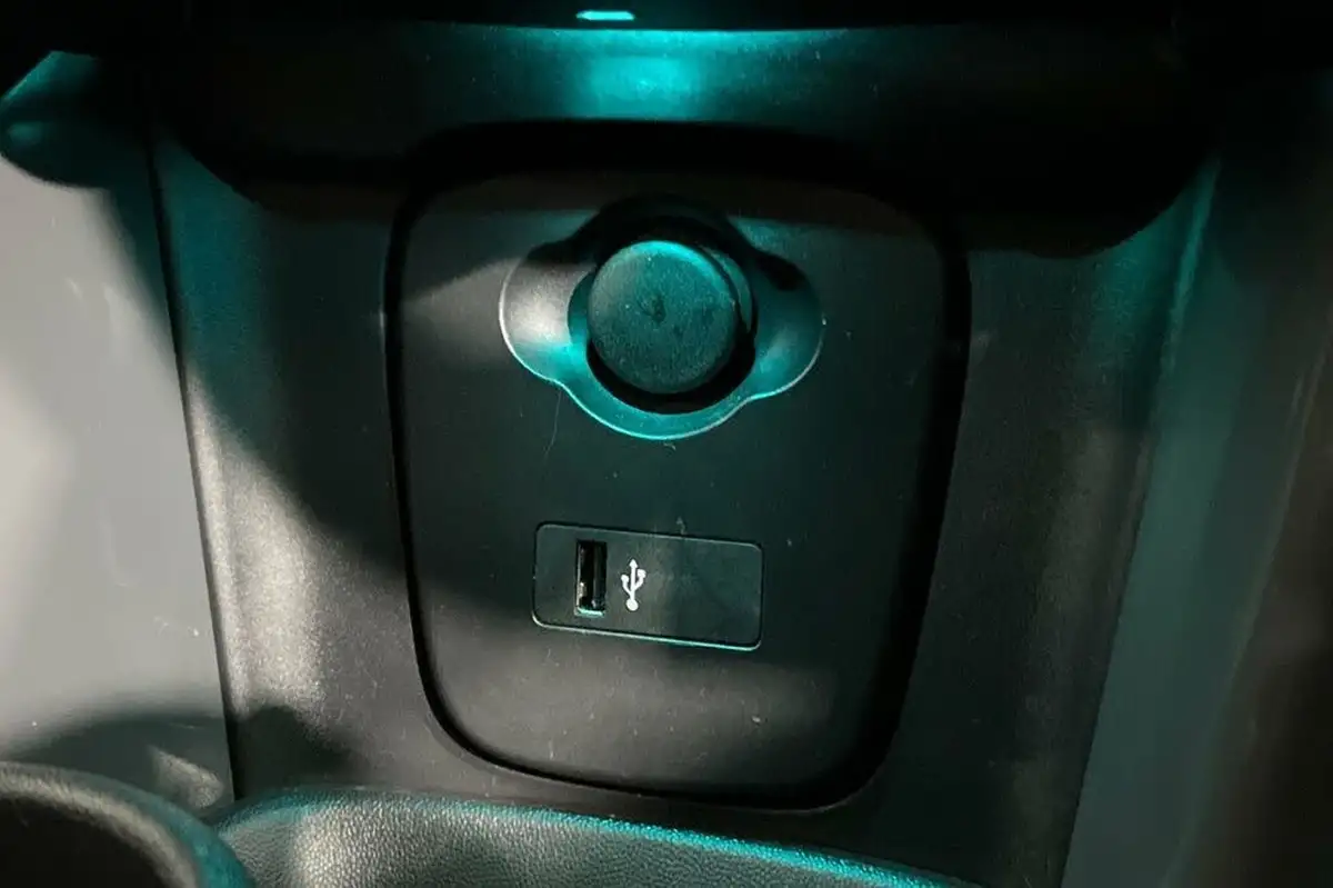 2020-mini-countryman-15-cooper-classic-auto-big-32