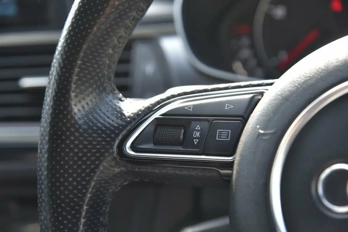 2014-audi-a6-avant-20td-black-edition-190ps-ultra-s-tronic-big-27