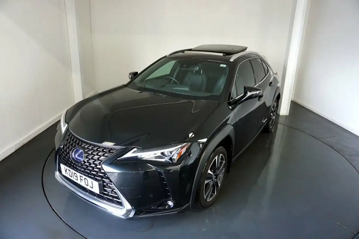 2019-lexus-ux-250h-20-ux-big-1