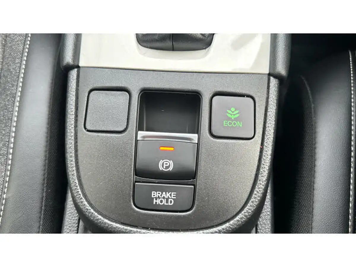 2021-honda-jazz-15-i-mmd-sr-109ps-big-30