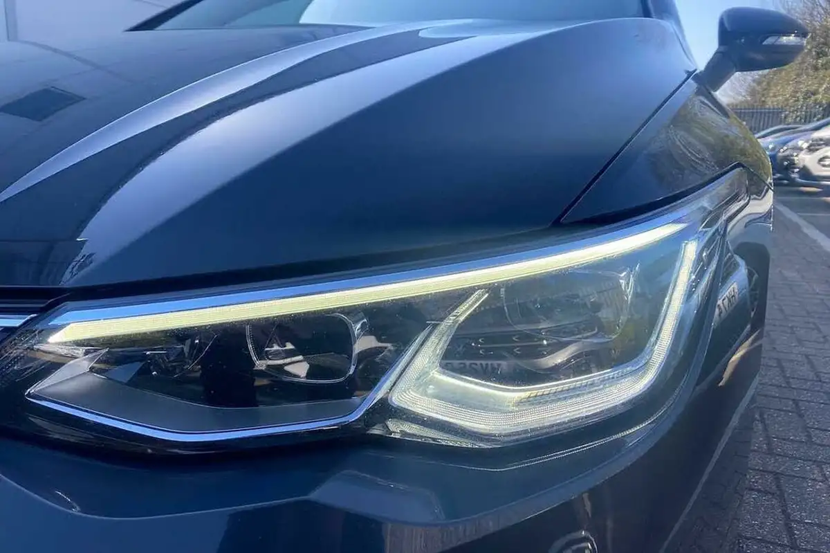 2022-volkswagen-golf-15-etsi-style-150ps-hatchback-big-17