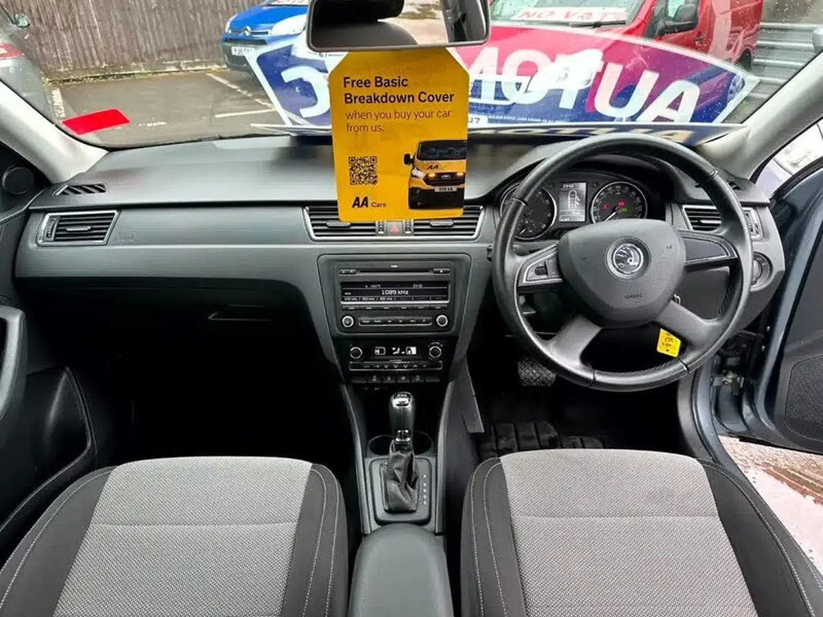 2013-skoda-rapid-14-elegance-greentech-big-7
