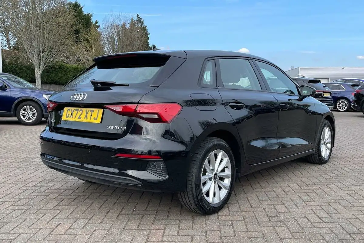 2022-audi-a3-15-35-tfsi-technik-big-3