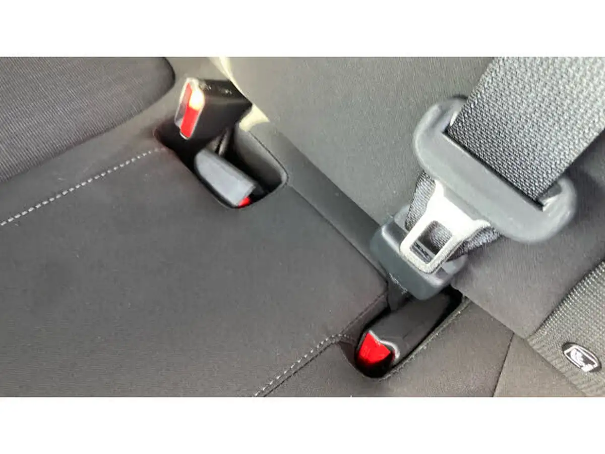 2023-hyundai-kona-16-gdi-premium-big-20