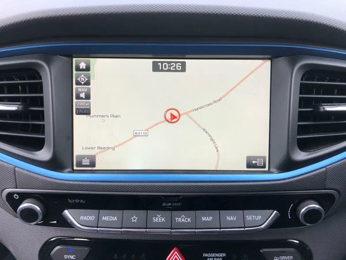 2019-hyundai-ioniq-16-gdi-premium-se-plug-in-hybrid-big-11