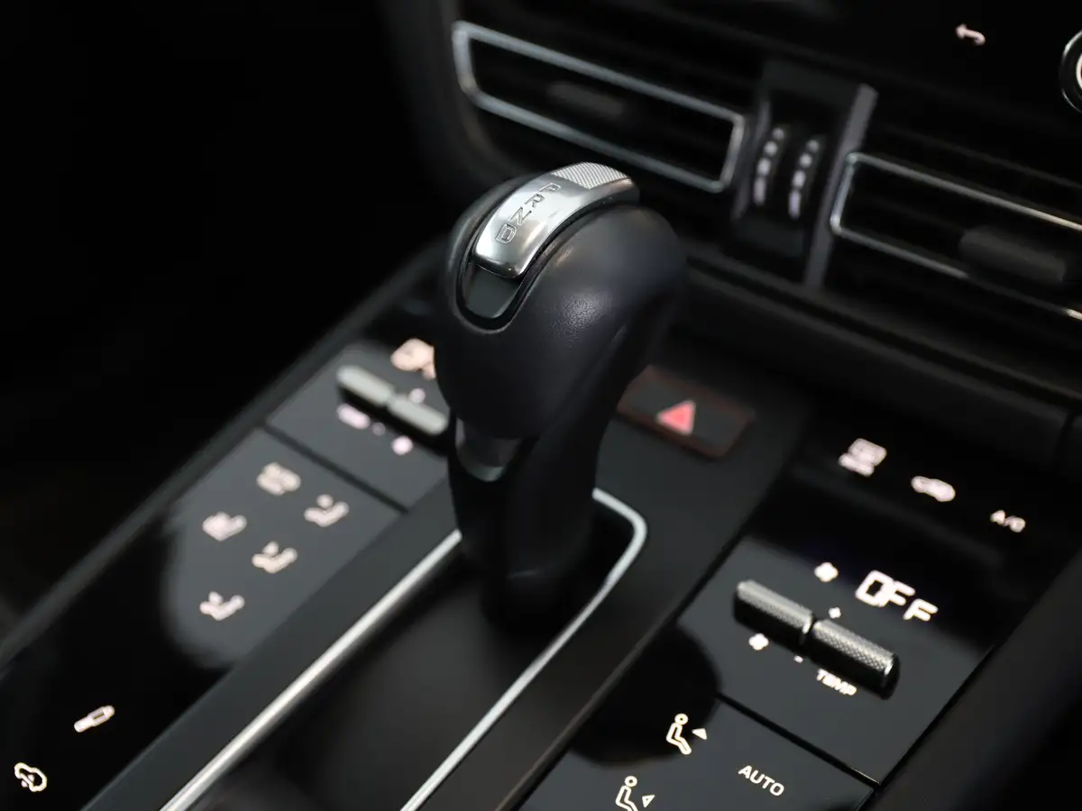 2022-porsche-macan-29-v6-gts-big-37