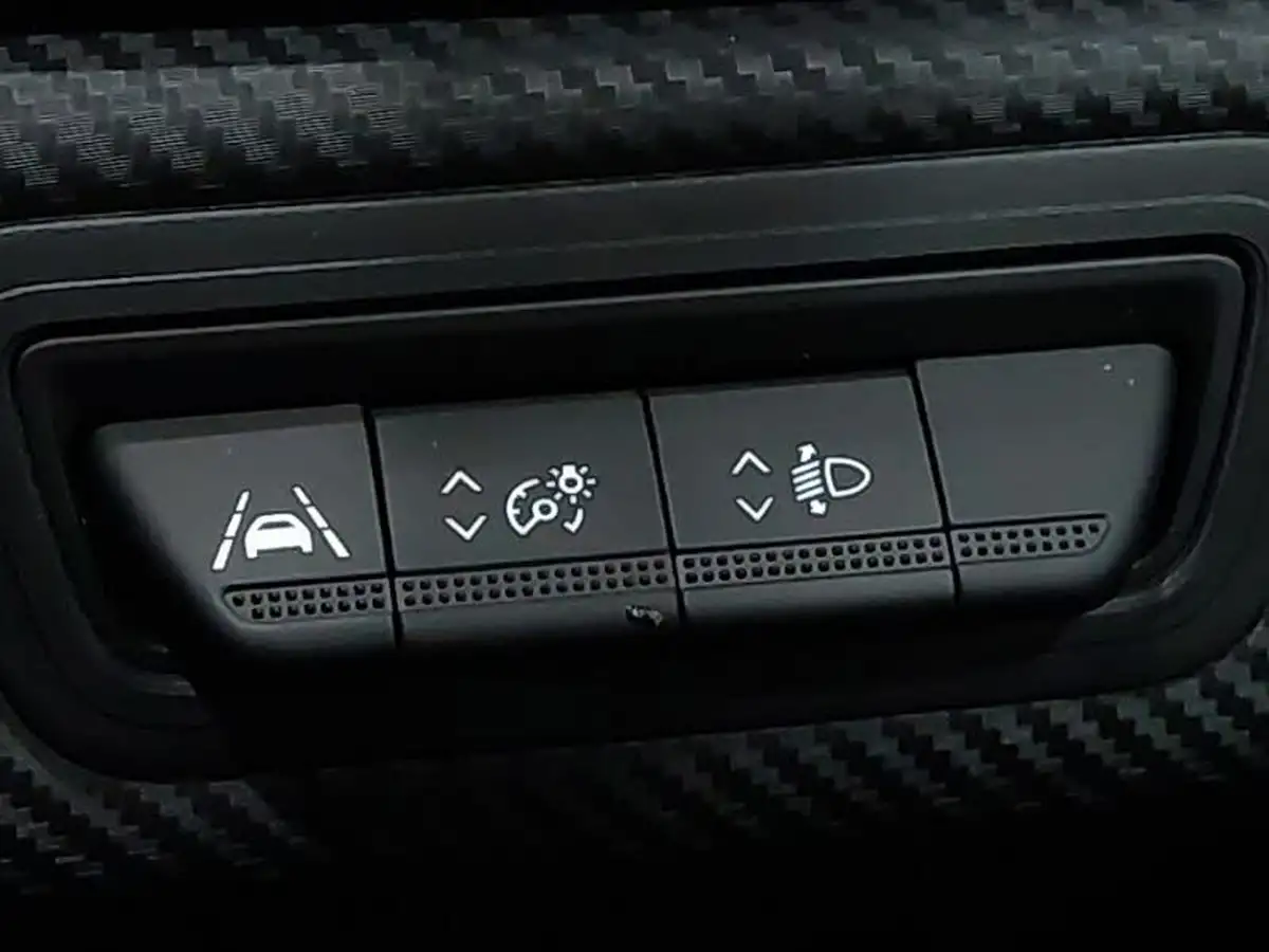 2023-renault-captur-16-e-tech-engineered-145ps-full-big-18