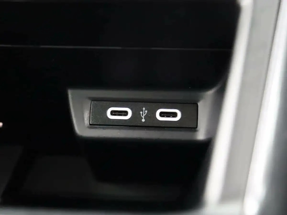 2022-volkswagen-polo-10-tsi-style-big-21