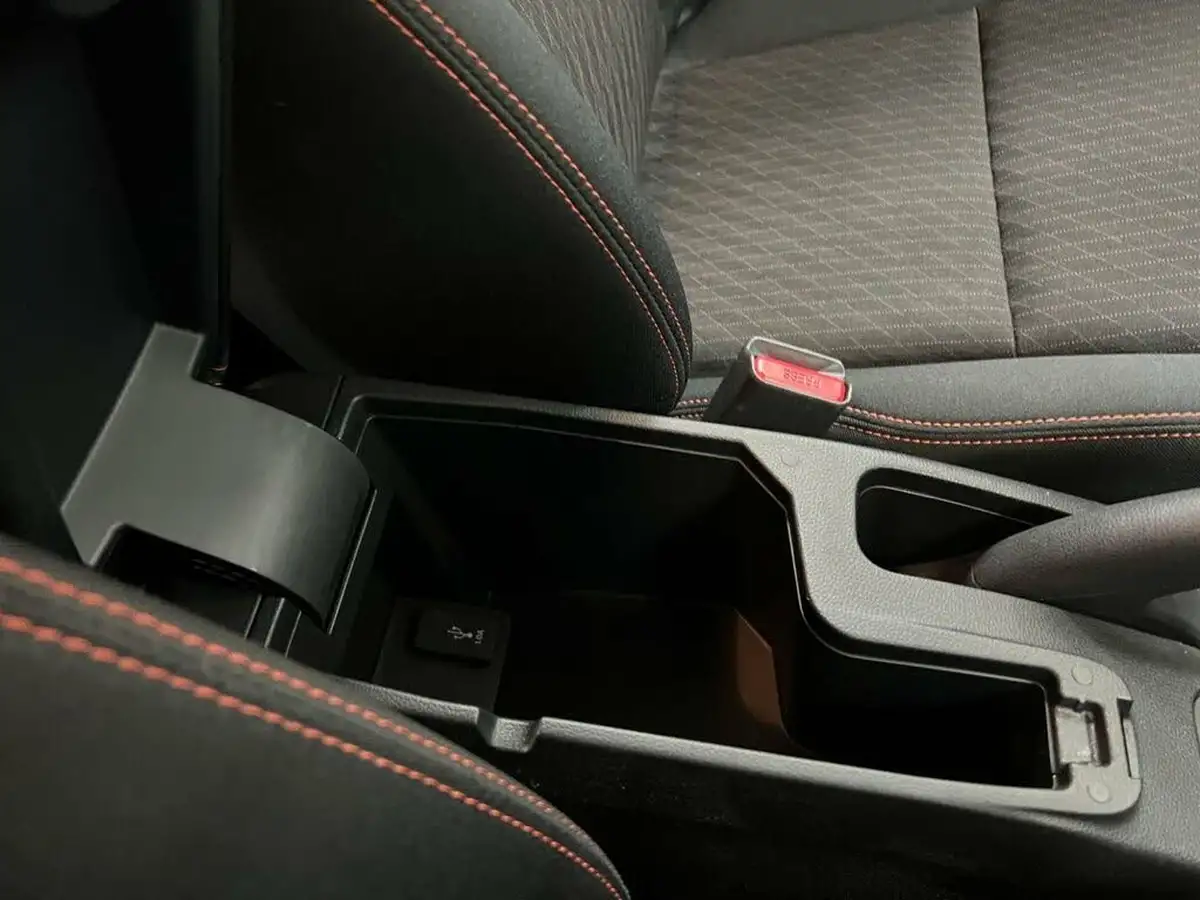 2019-honda-jazz-15-i-vtec-sport-navi-cvt-big-20