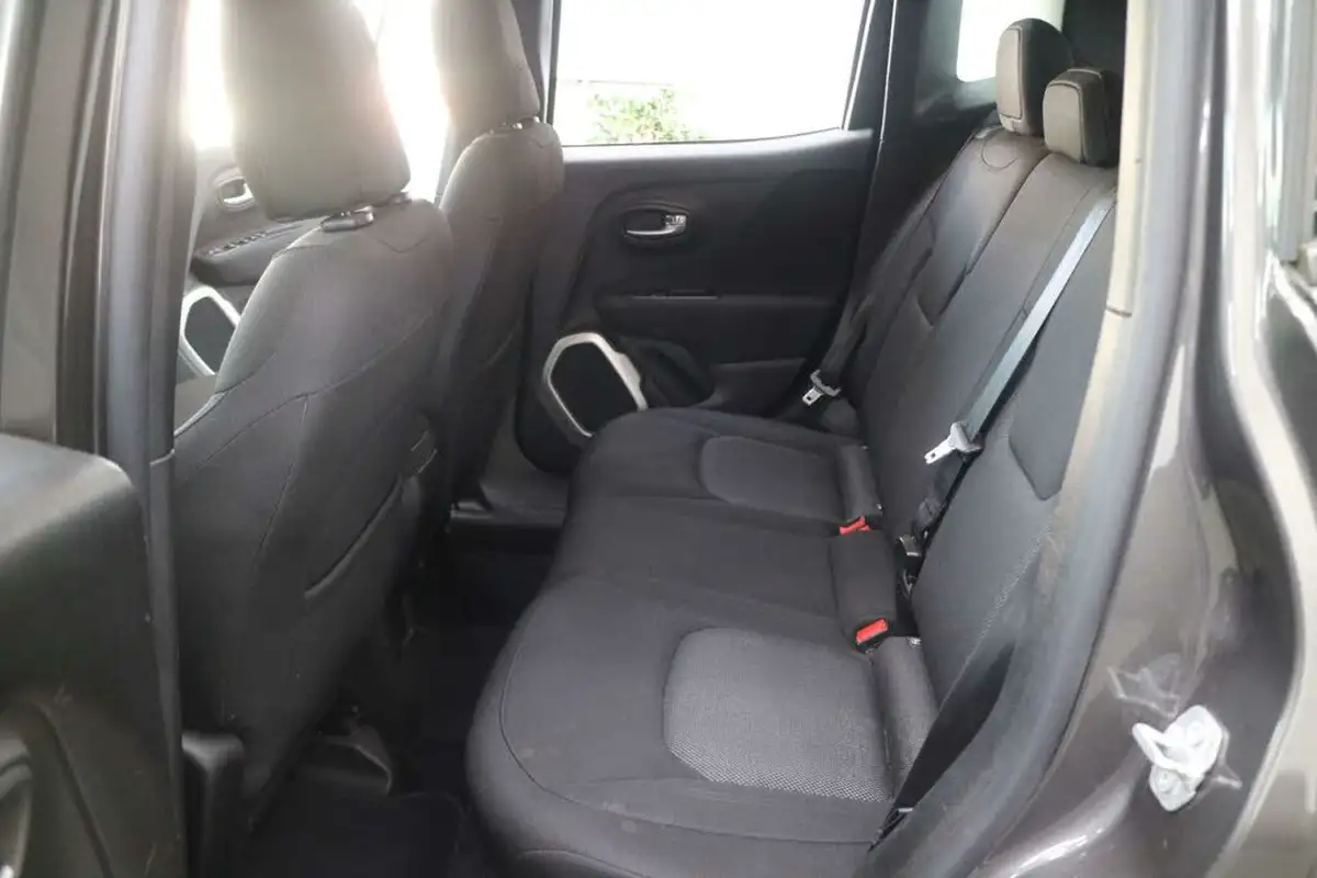 2016-jeep-renegade-14-multiair-ii-longitude-big-14