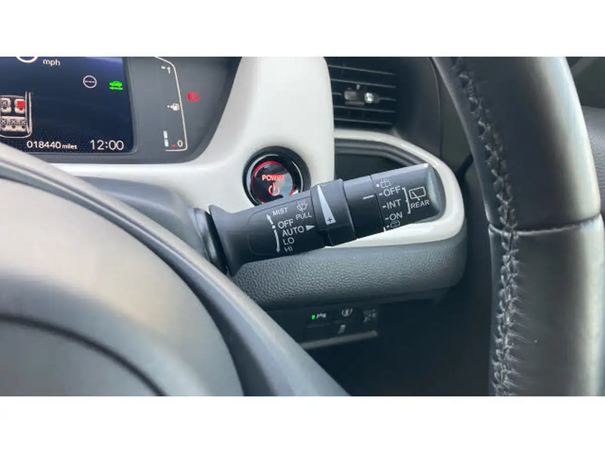 2022-honda-jazz-15-i-mmd-ex-107ps-big-21