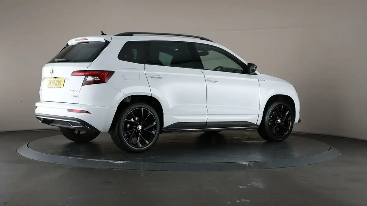 2019-skoda-karoq-20tdi-sportline-150ps-4x4-big-57