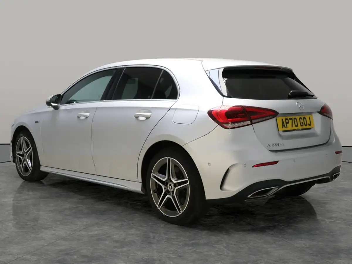 2020-mercedes-benz-a-class-13-a250e-amg-line-executive-hatchback-5d-big-10