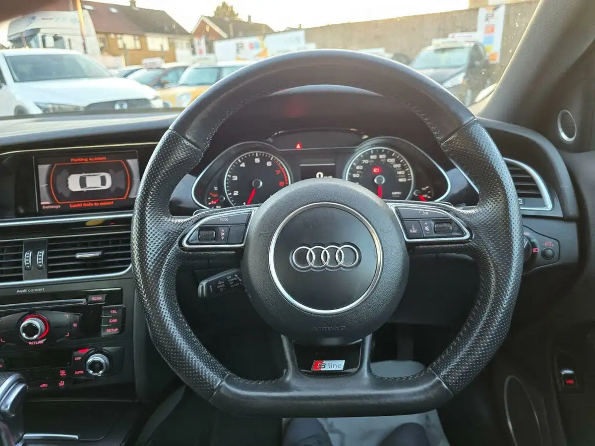 2014-audi-a4-20-quattro-black-edition-225ps-big-34