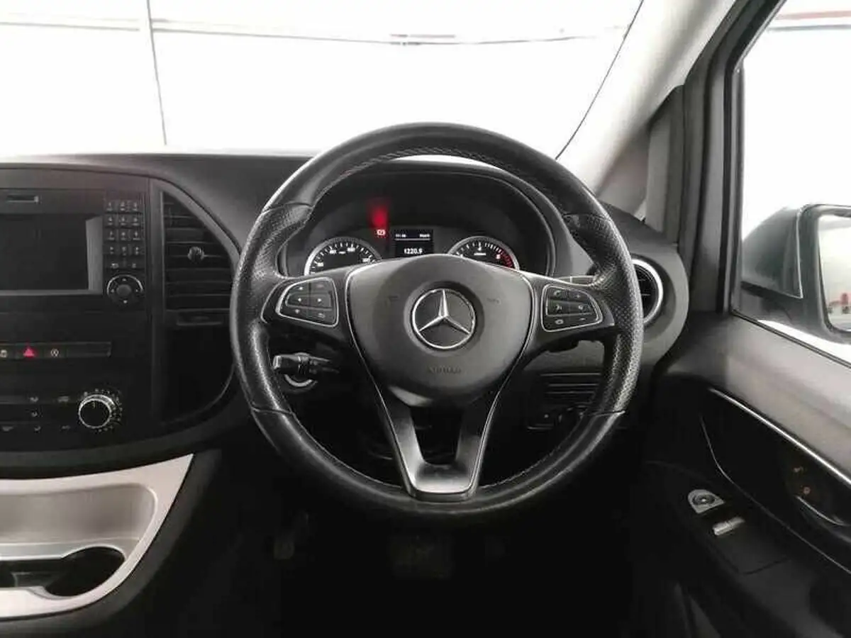 2020-mercedes-benz-vito-20cdi-114-tourer-select-l2-big-8