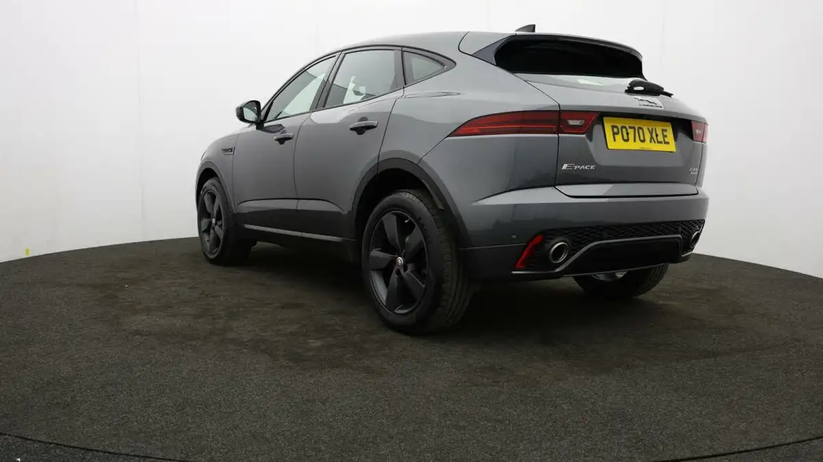 2020-jaguar-e-pace-20-i4d-chequered-flag-180ps-big-70