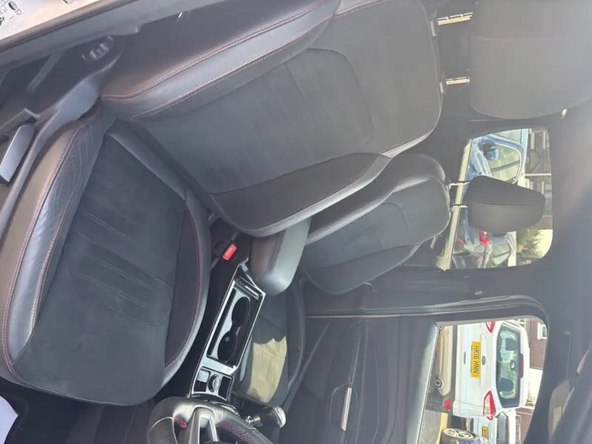 2019-ford-kuga-20tdci-st-line-edition-150ps-ss-big-14