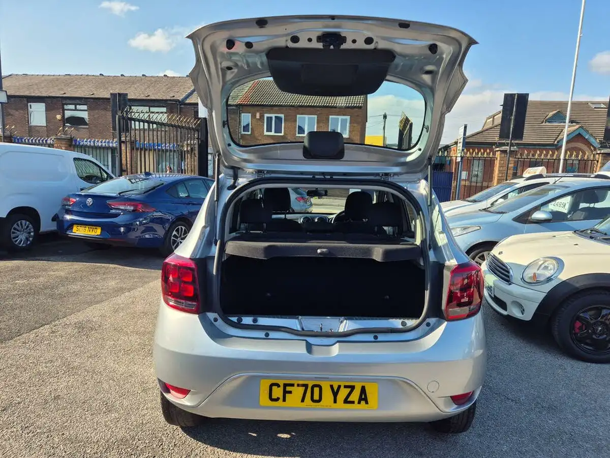 2020-dacia-sandero-10-sce-essential-big-8