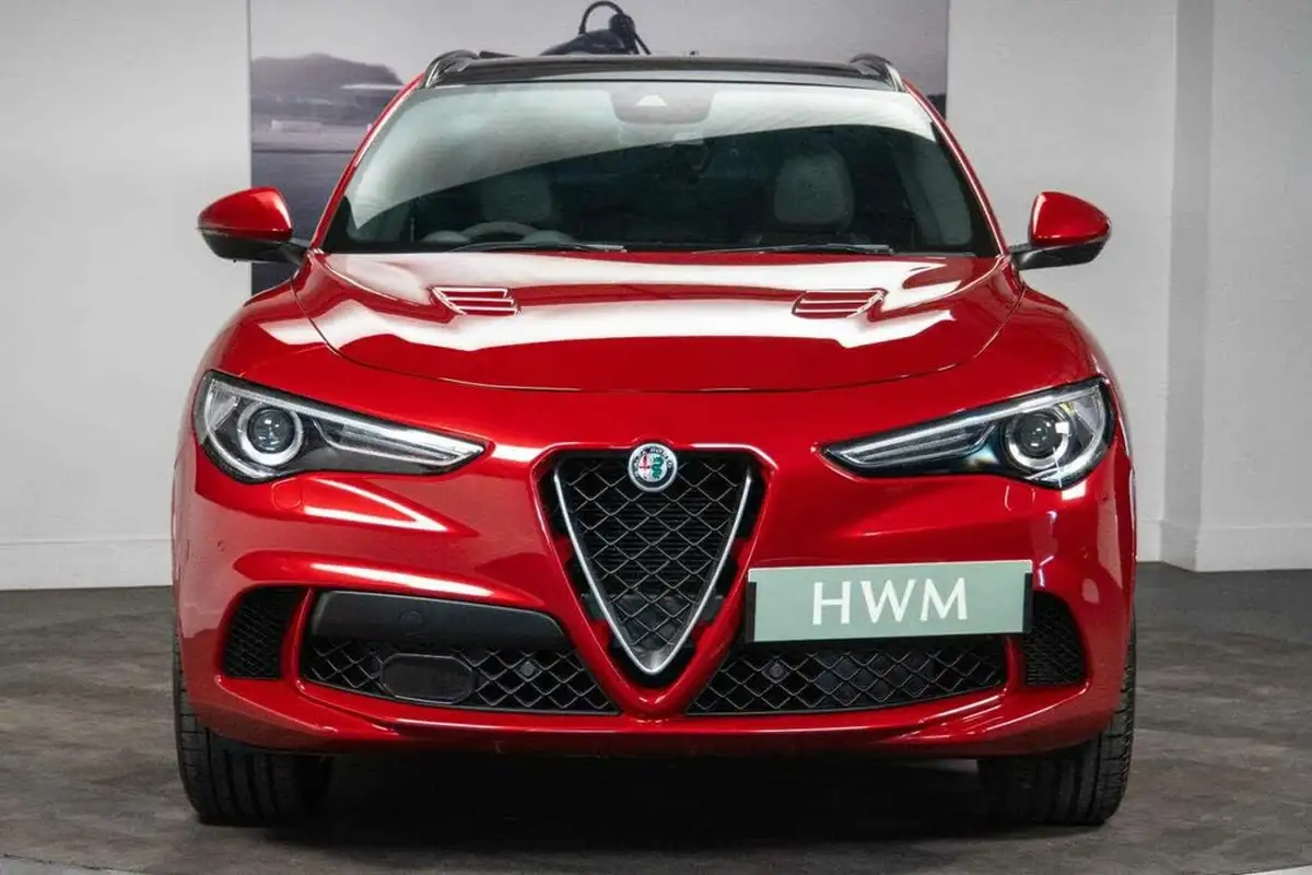 2018-alfa-romeo-stelvio-29-biturbo-quadrifoglio-big-6