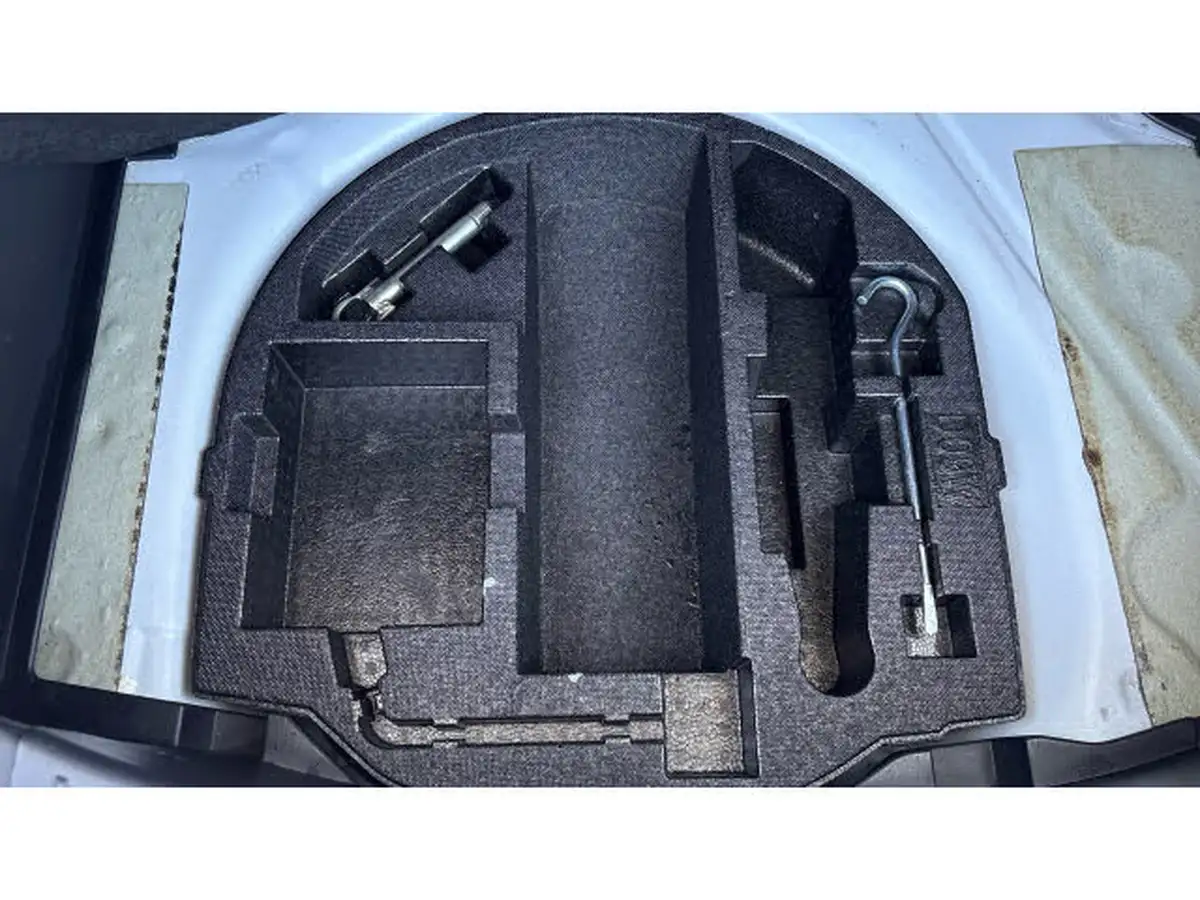 2016-mazda-mazda2-15-se-big-60