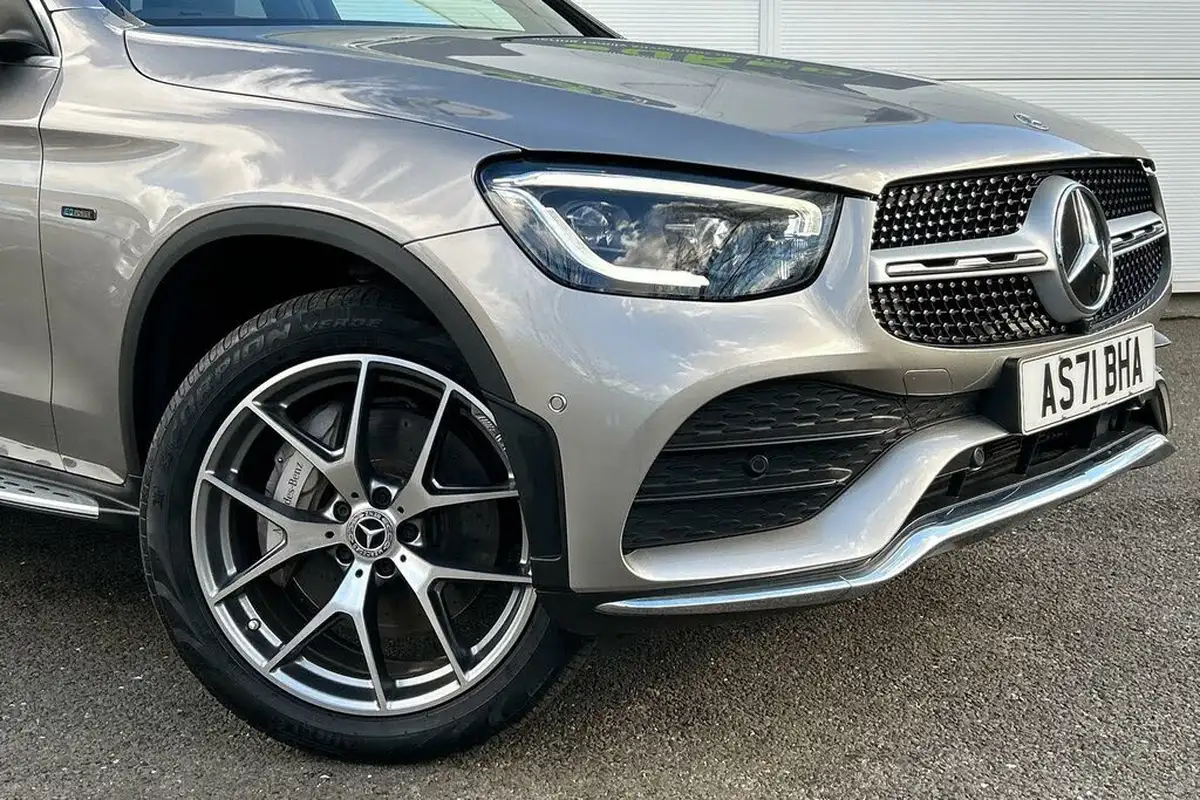 2021-mercedes-benz-glc-class-20-glc300e-amg-line-premium-plus-320ps-coupe-4d-big-21