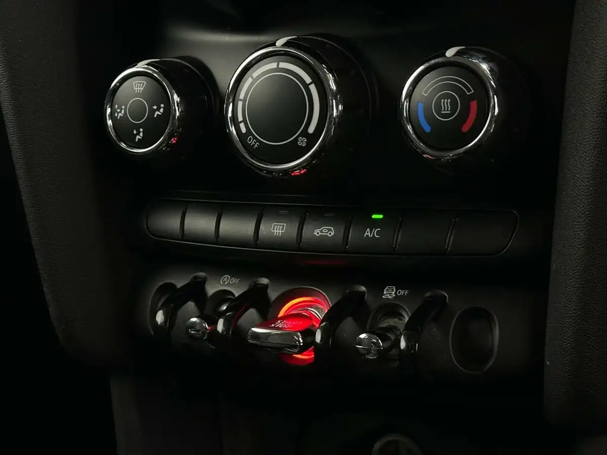2016-mini-cooper-12-one-3d-big-15