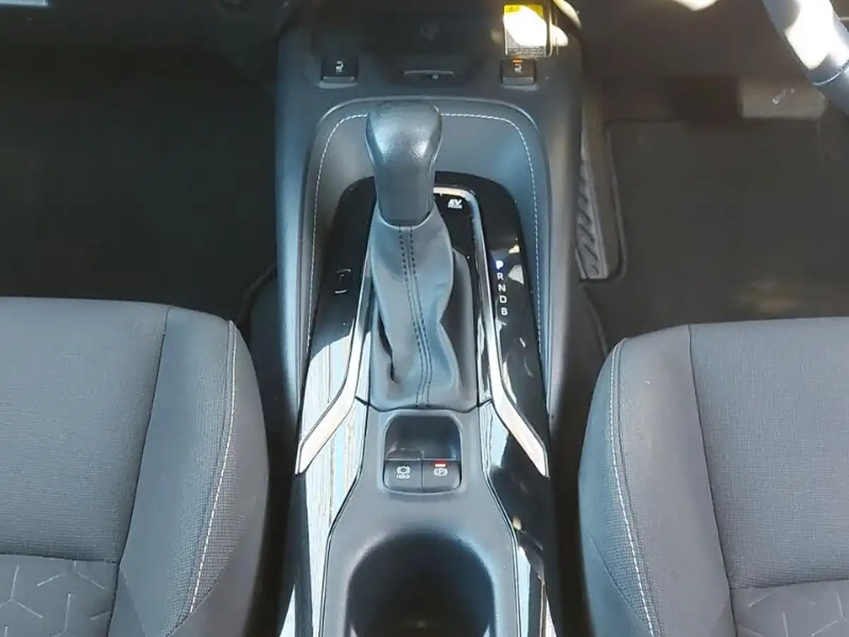 2022-suzuki-swace-18-sz5-big-9