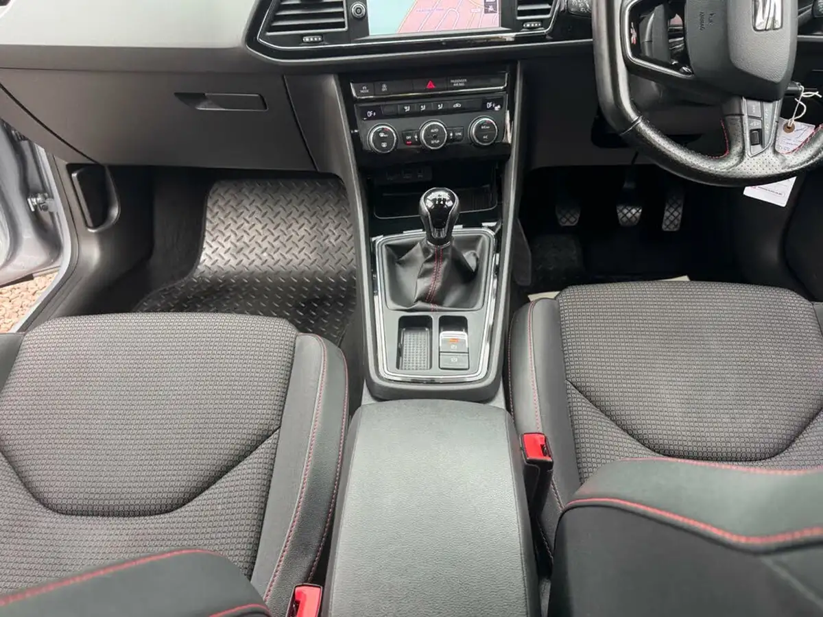 2018-seat-leon-14-tsi-fr-technology-hatchback-5d-big-22
