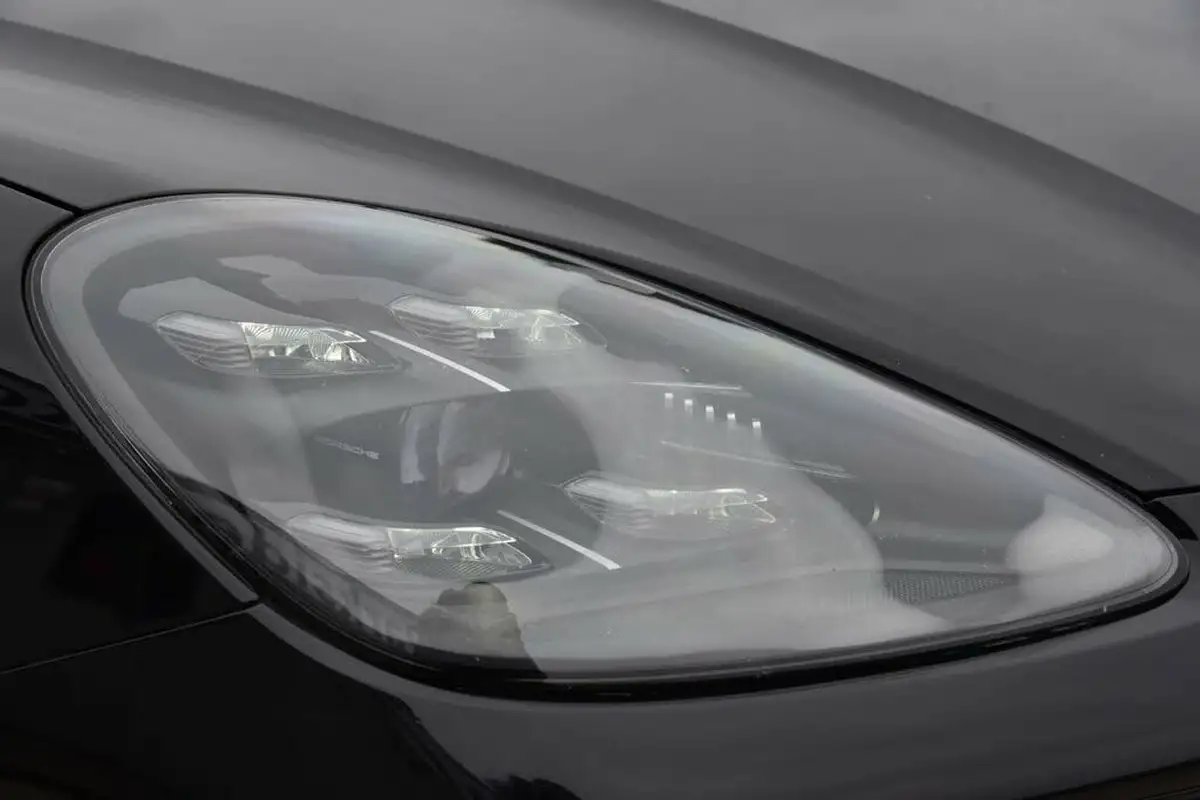 2019-porsche-cayenne-40-v8-turbo-coupe-big-9