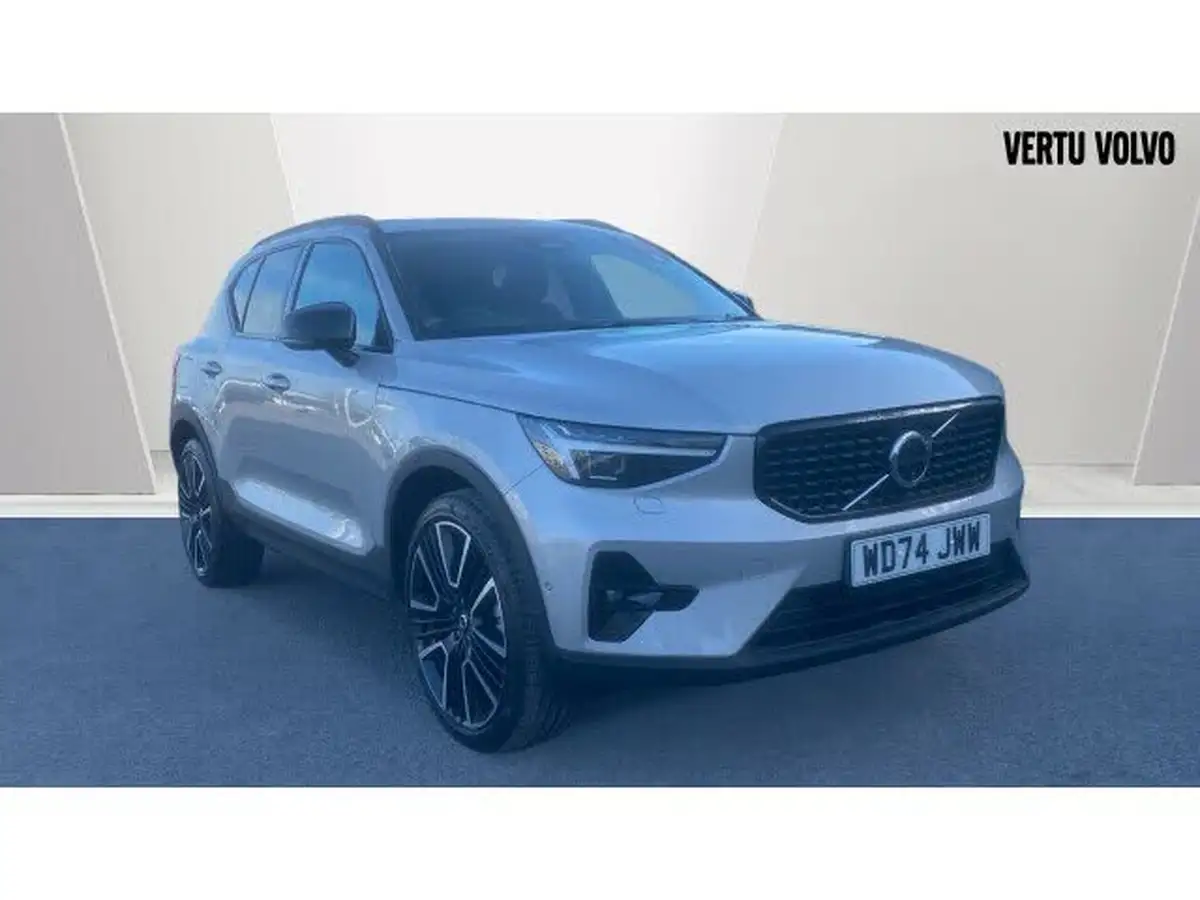 2024-volvo-xc40-20-b4-ultra-bright-big-0