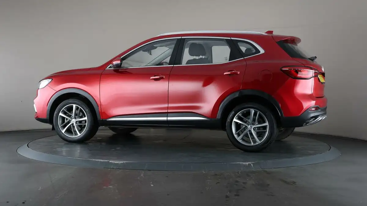 2022-mg-hs-15t-gdi-excite-162ps-big-69