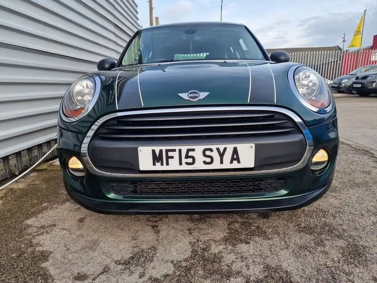 2015-mini-cooper-12-one-ss-5d-big-9