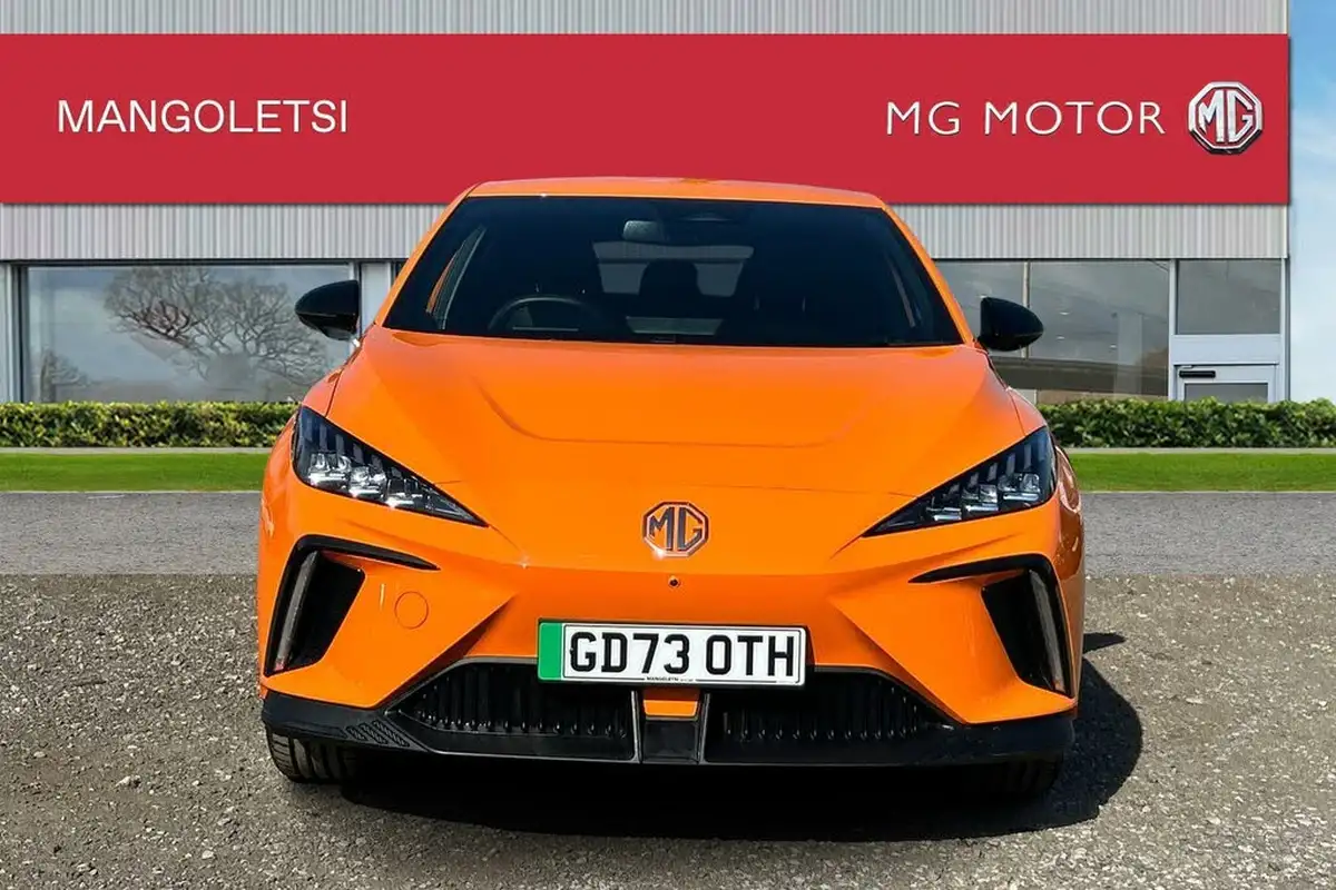 2024-mg-mg4-e-trophy-ev-203ps-long-big-1