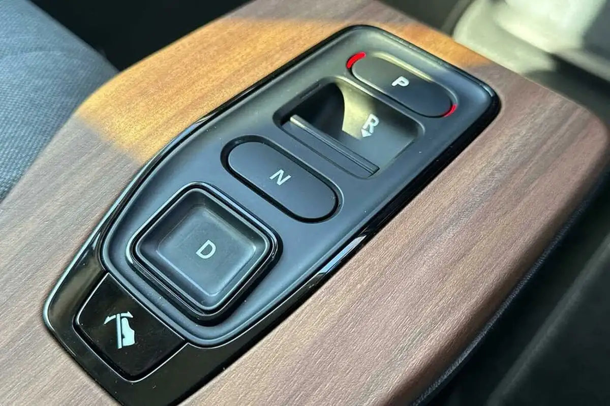 2020-honda-honda-e-e-advance-16in-big-17