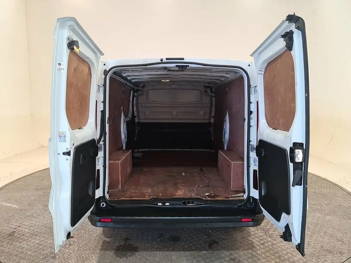 2021-renault-trafic-20dci-ll30-energy-120-business-panel-big-18