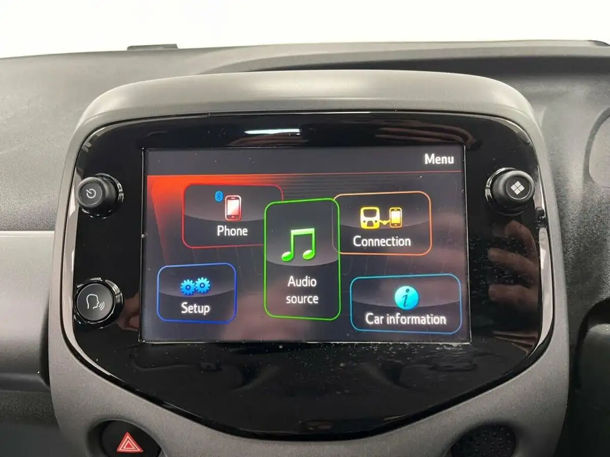 2021-toyota-aygo-10-vvt-i-x-play-tss-big-17