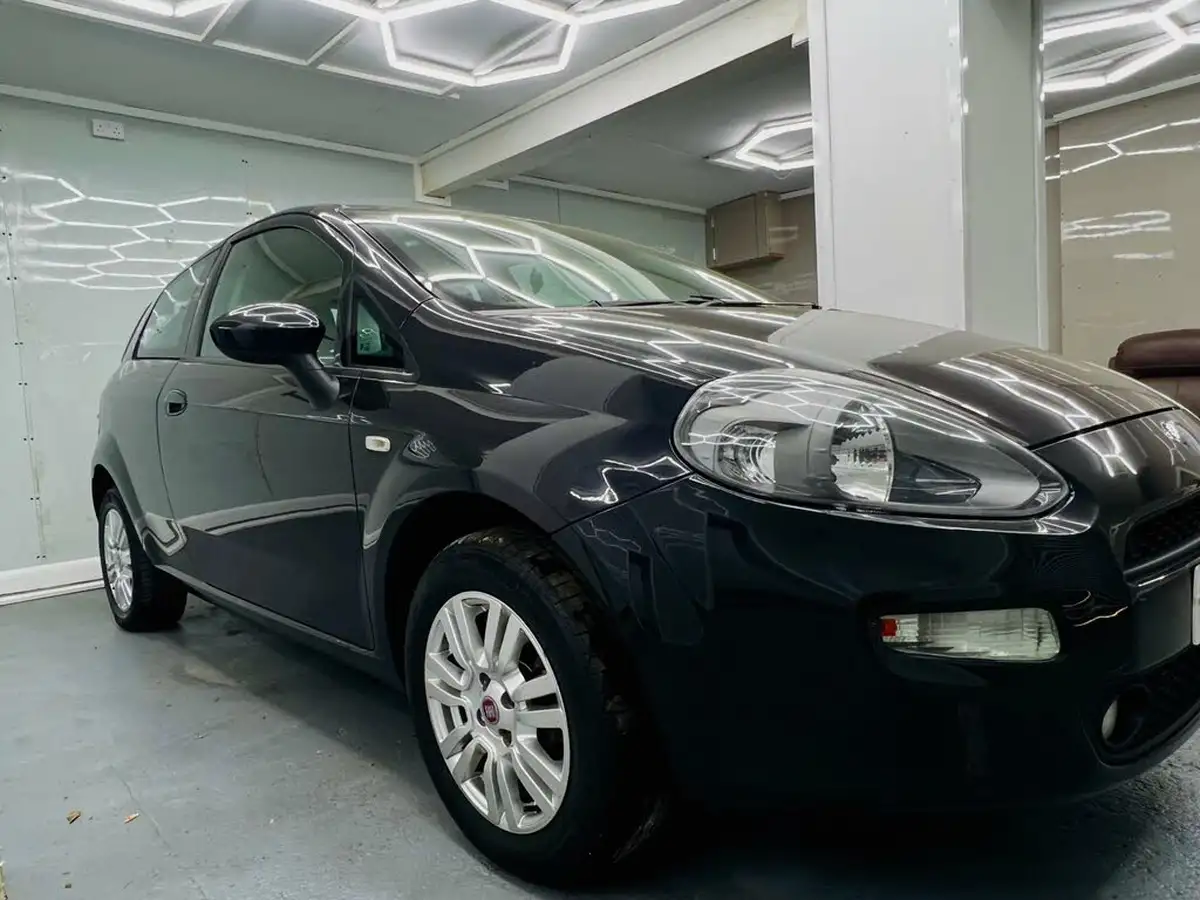 2012-fiat-punto-14-easy-8v-77bhp-brio-3d-big-17