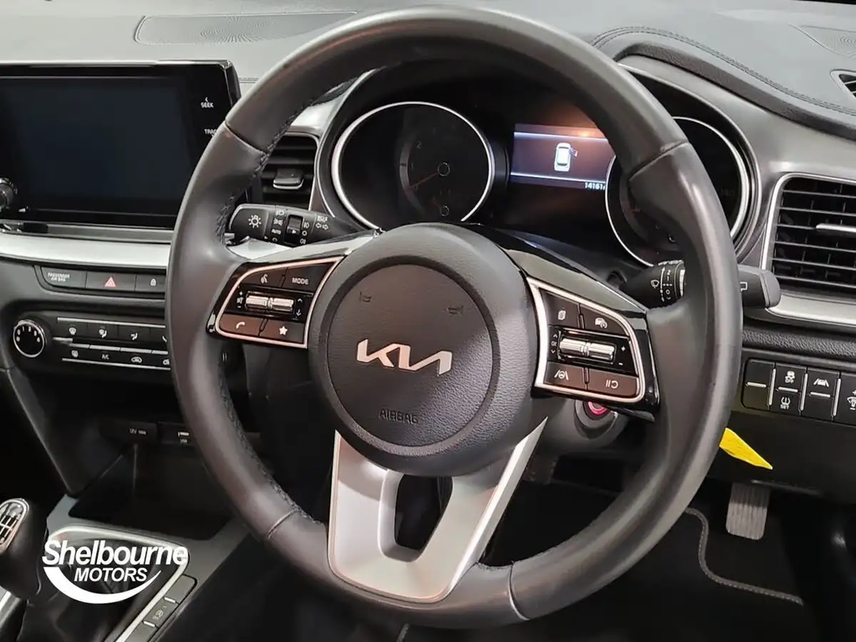 2024-kia-ceed-15-t-gdi-2-158bhp-sportswagon-big-3