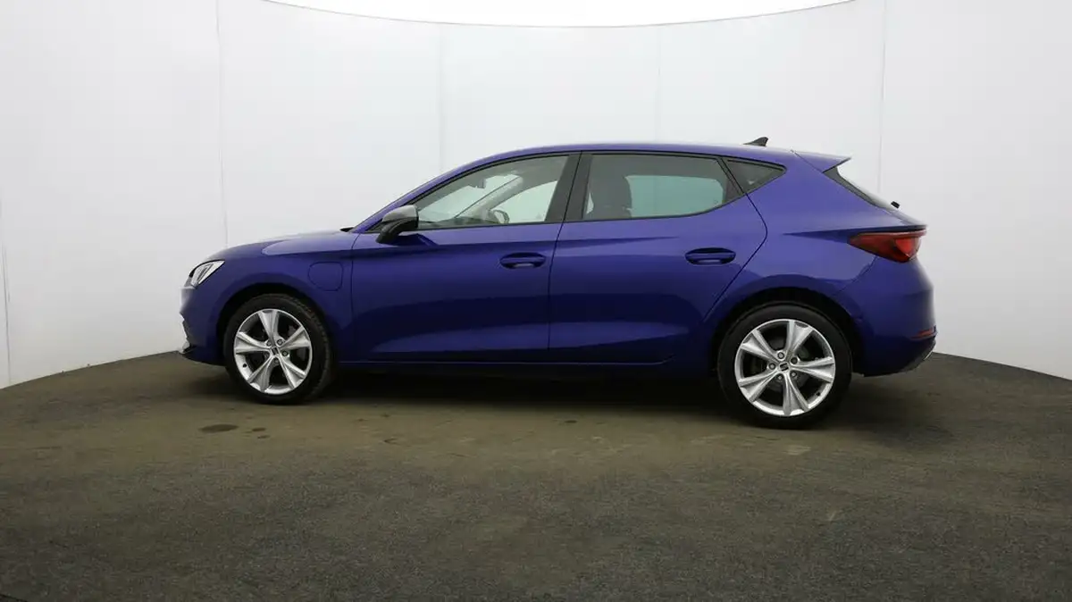 2020-seat-leon-14-e-hybrid-fr-hatchback-big-58